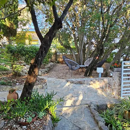 Σπίτι διακοπών Fuer 4 Personen By Interhome Posedarje